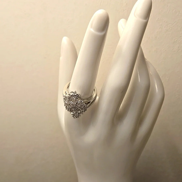 Inlaid Zirconia Women Ring size 10 - Picture 3 of 5